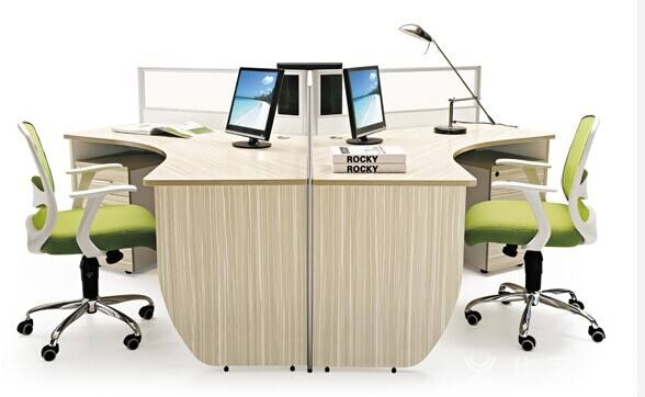 深圳办公室装修三种选择桌椅的方式